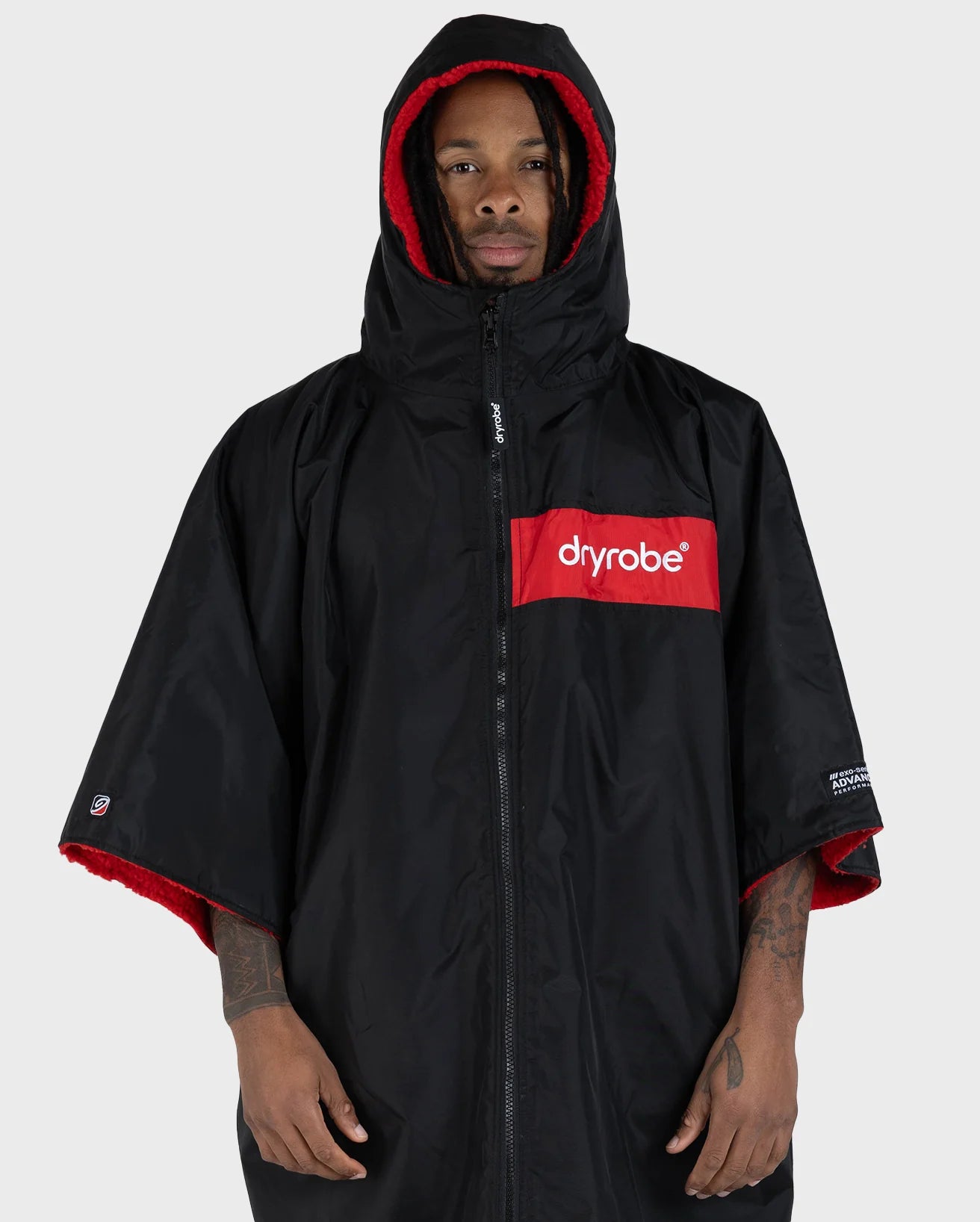 Black Red Short Sleeve Advance Changing Robe - REMIX