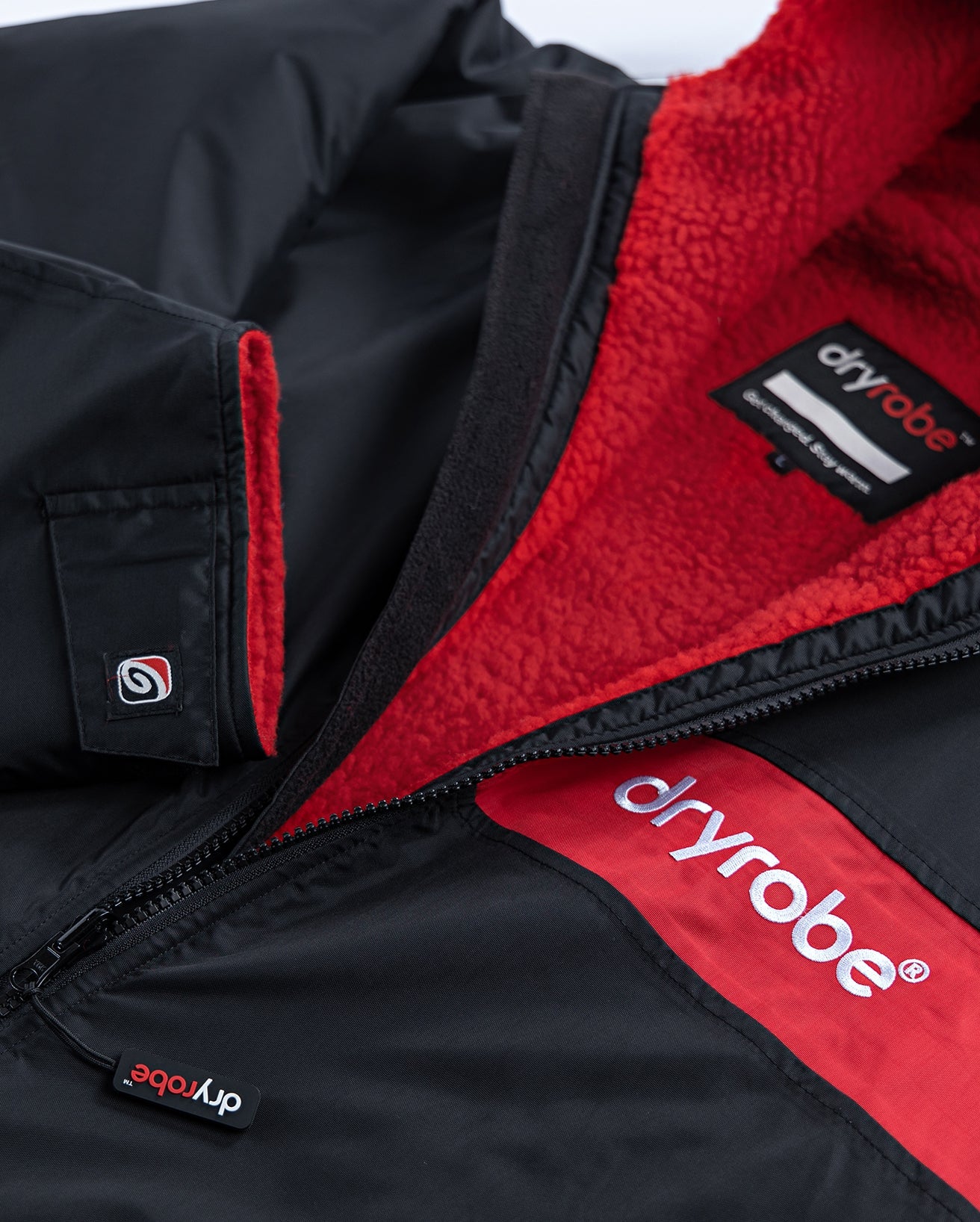 Black Red Advance Changing Robe - REMIX