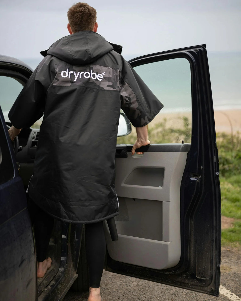 Black Grey Camo Short Sleeve Advance Changing Robe - REMIX